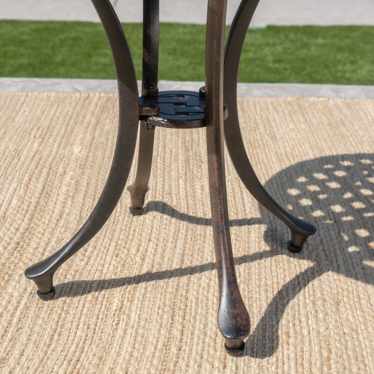 Cast Aluminum Side Table H13914